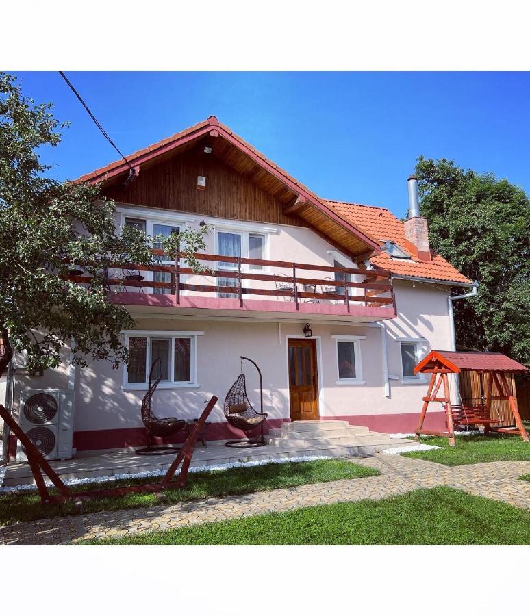 Horace Guesthouse Pool & Hot Tub & Bikes & River Dejani Exterior foto