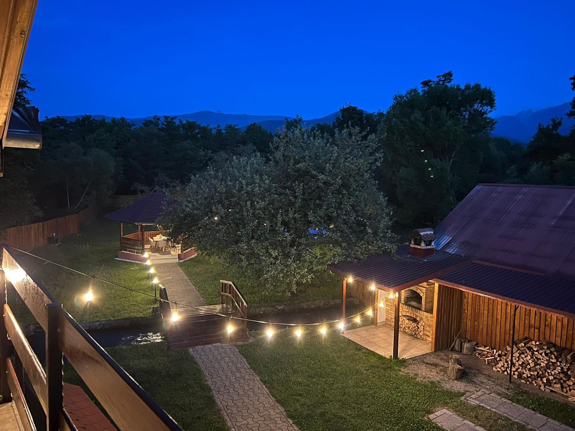 Horace Guesthouse Pool & Hot Tub & Bikes & River Dejani Exterior foto